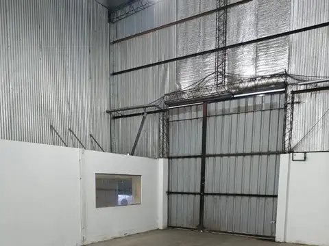 LOCAL EN ALQULER EN MORENO - A 30 METROS DE BANCO PROVINCIA