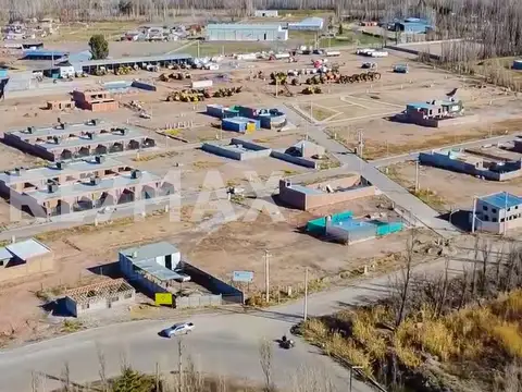 EN VENTA TERRENO CON SERVICIOS POSESIÓN INMEDIATA