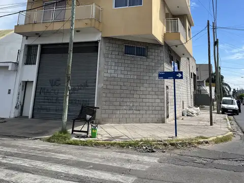 Departamento 2 amb al Frente con balcón