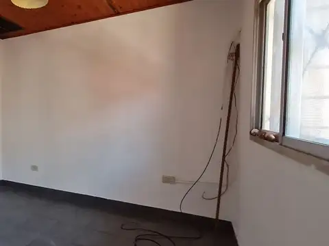 Depto Tipo Casa 2 ambientes con 1 baño