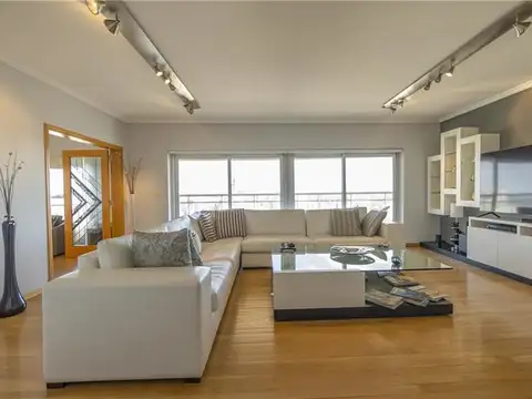 Departamento en Venta de 4 dormitorios
