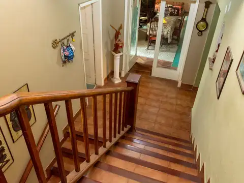 CASA 3 DORMITORIOS VENTA ZONA MONUMENTO CON PILETA