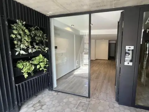 Venta/Agrocanje Local Comercial A Estrenar. Barrio Martin
