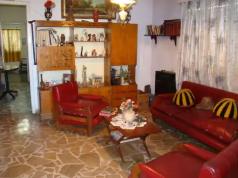 Casa en Venta en Rafael Calzada, USD 74.800