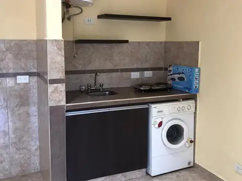 Alquilo Departamento de 1 Ambiente en Caseros F: 9112