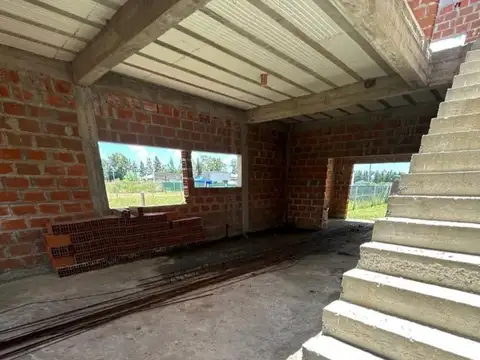 Casa 4 ambientes con 3 baños