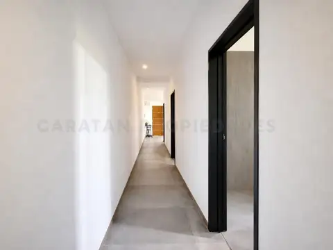 Casa en Alquiler en Funes, $ 2.200.000