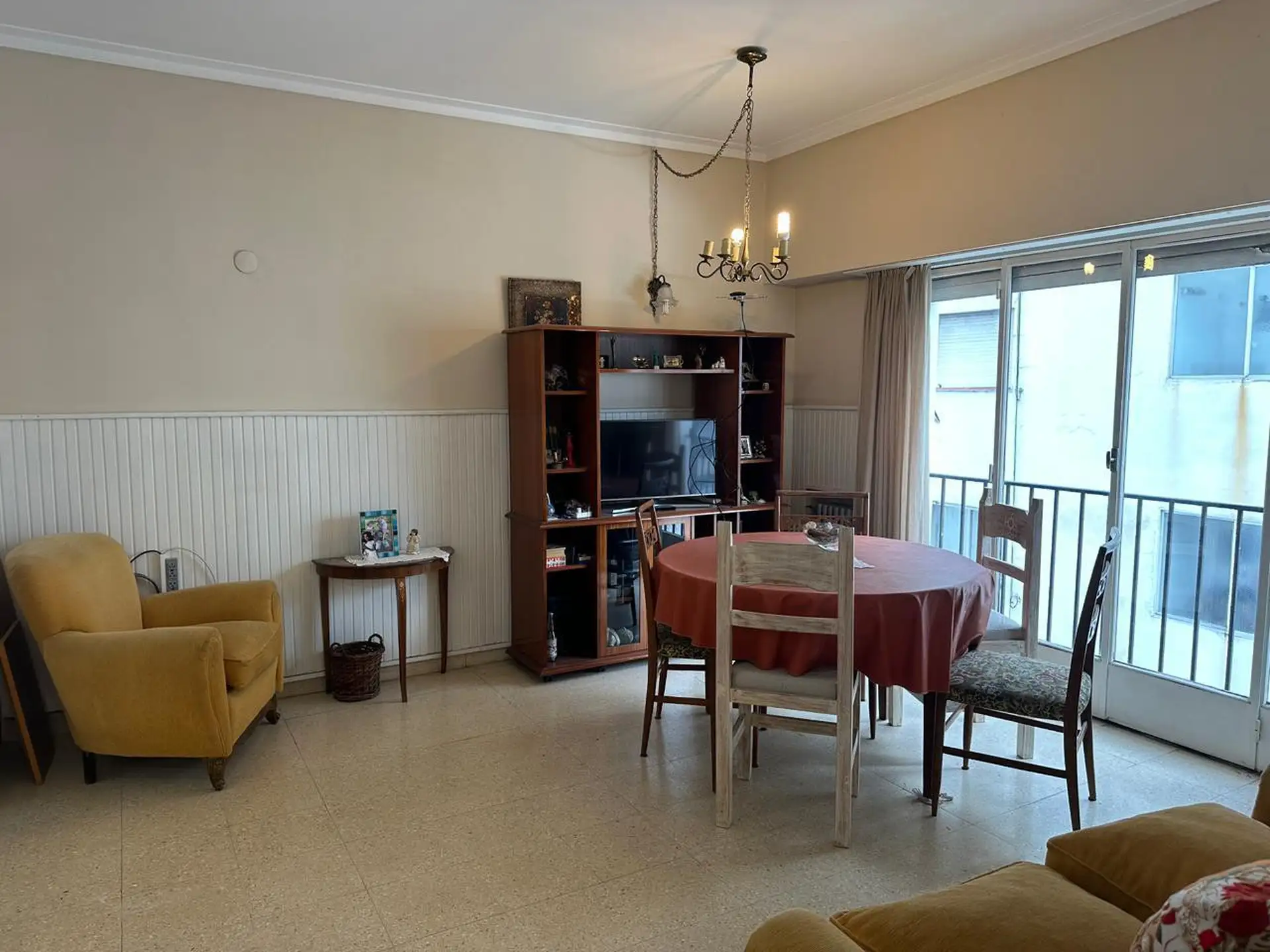 Depto 3 amb, 60m² con balcón francés — La Rioja