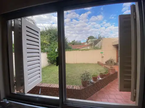 Casa en Venta en Ciudad Jardín del Palomar, USD 190.000