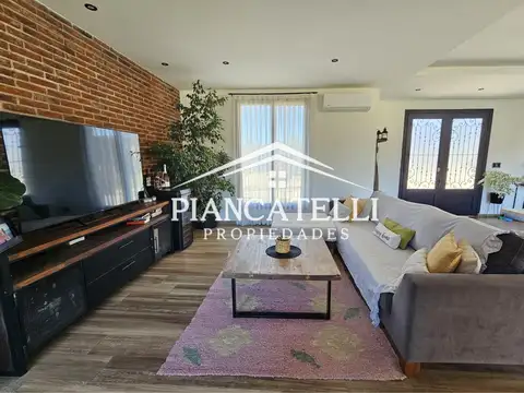 Casa en Venta en Lujan, USD 345.000