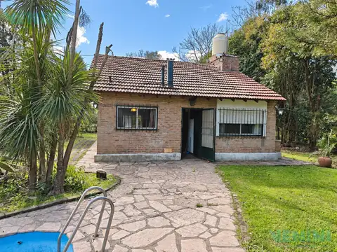 Casa 4 ambientes con 2 baños