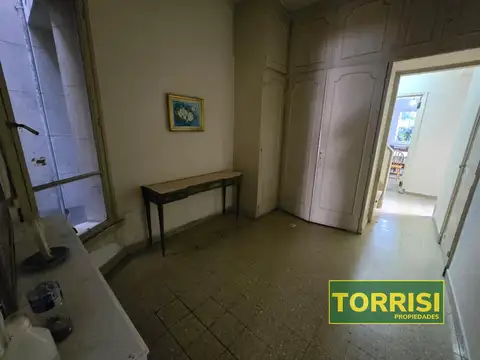 Casa 7 ambientes con 4 baños