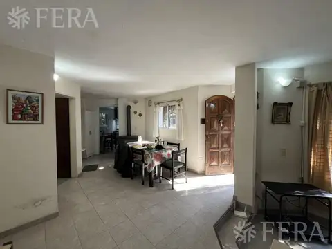 Venta de casa de 3 ambientes con piscina en Centro Agricola El Pato