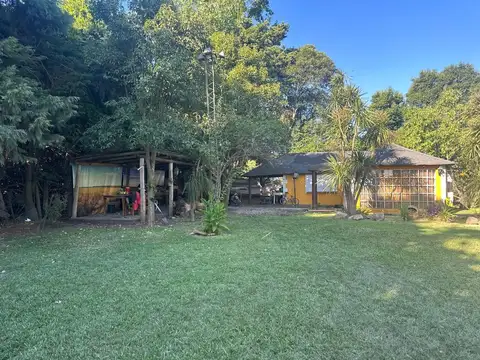 Casa 2 ambientes con 1 baño