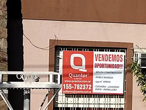 Oportunidad ! casa esquina Gonsalez del Solar . Aptitud comercial. Cerca Jockey club