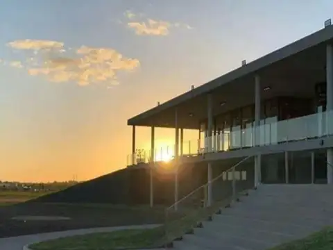 Terreno en Venta 31  mts Fondo