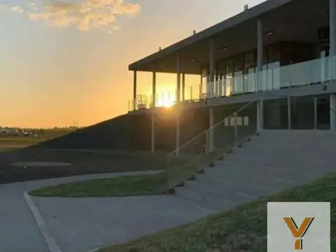 Terreno en Venta 31  mts Fondo