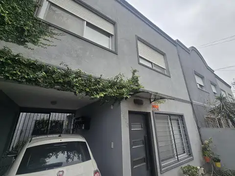 VENTA DÚPLEX 3 AMBIENTES EN VILLA ADELINA