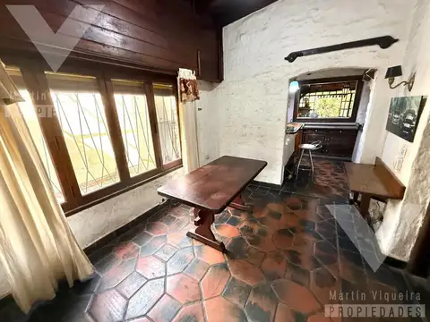 Casa 5 ambientes con 2 baños