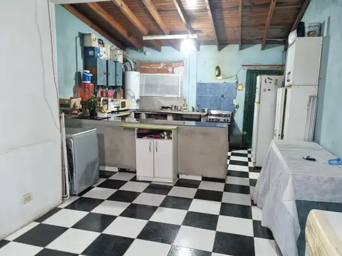 VENTA CASA 3 AMBIENTES - CUARTEL QUINTO - MORENO