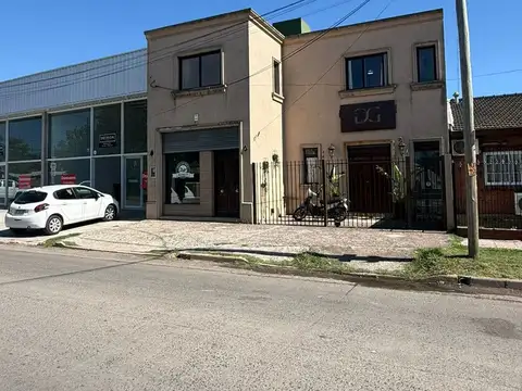 VENTA Salon de usos multiples, Renta activa.