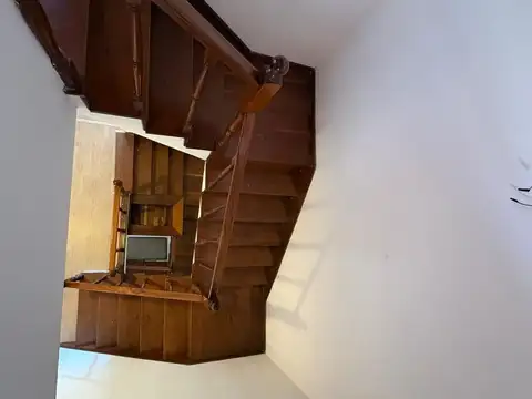 Triplex en venta en Olivos – Vicente López Espacios amplios, cochera para dos autos