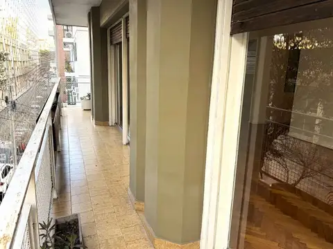 Departamento 4 ambientes con 2 baños
