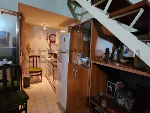 VENTA de Departamento Dúplex, tipo PH de 2 Ambientes en LA BOCA