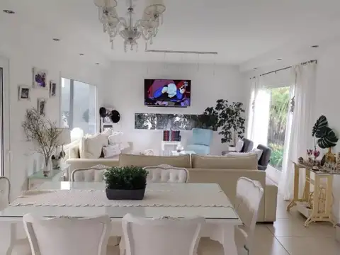 Casa en Alquiler Temporal en Haras Santa Maria, USD 7.150