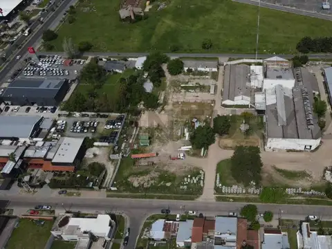 Lote en venta en Gonnet, entre caminos, 2 hectáreas