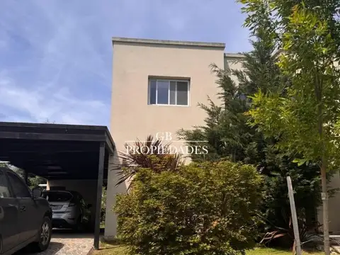 Casa en Alquiler de 3 dormitorios