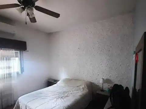 Depto Tipo Casa en Venta en Bernal Oeste, USD 60.000