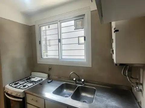 Departamento en Alquiler en Olivos Vias/Maipu, $ 750.000