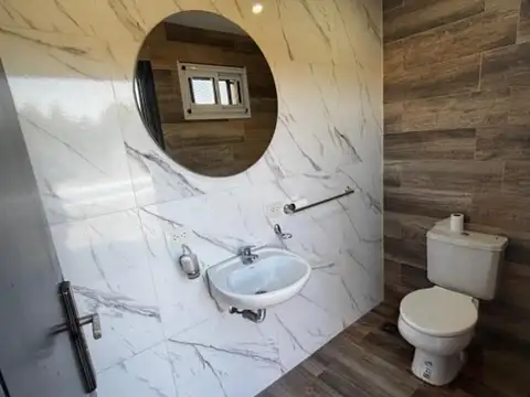 Casa 4 ambientes con 3 baños