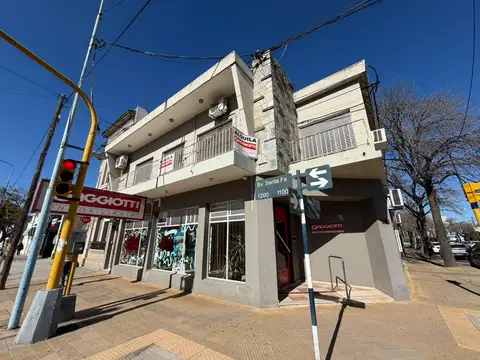 Av. Santa Fe al 1100