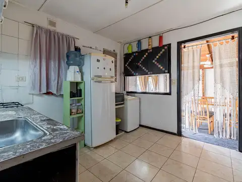 Casa 3 ambientes con 1 baño