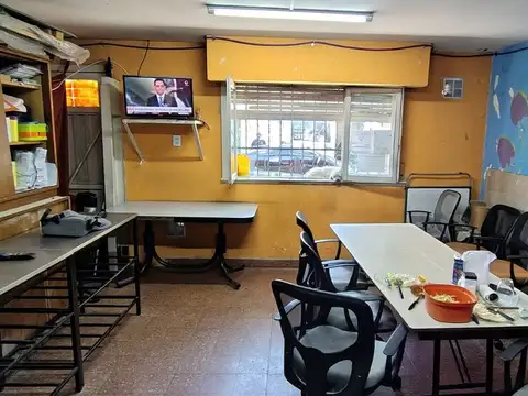 DEPÓSITO CASA DE USOS MÚLTIPLES MATADEROS 465 M2