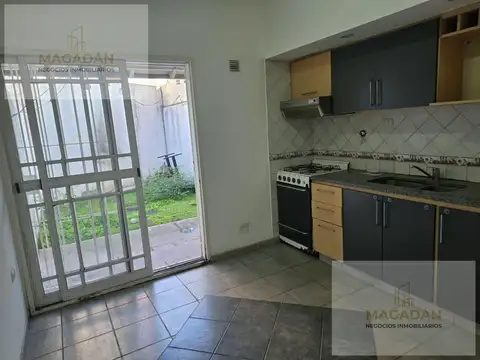 Depto Tipo Casa en Venta en Ramos Mejía Sur, USD 75.000