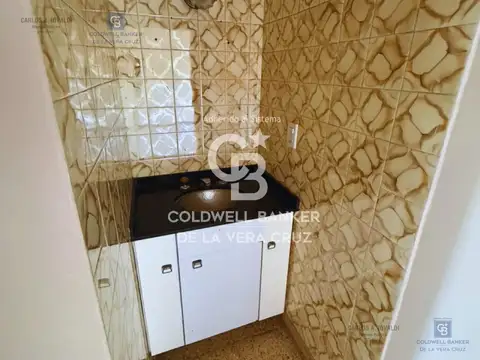 Casa en Alquiler con 1 cochera