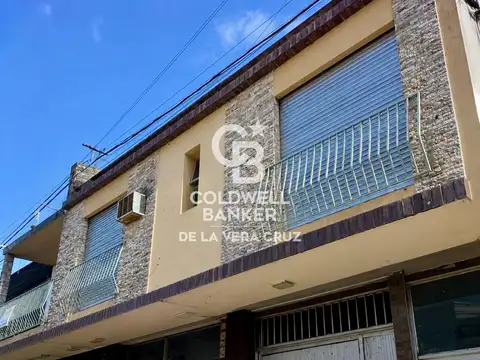 Casa 3 dorm con patio y cochera