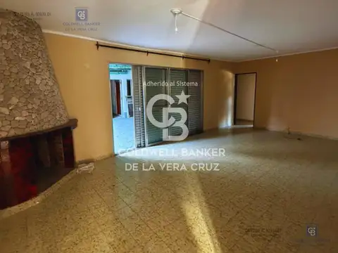Casa amplia de 3 dormitorios con galería y asador
