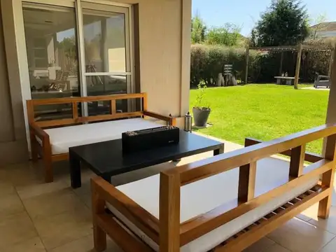 Casa Venta Los Jazmines Pilar del Este