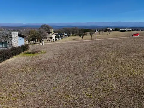 Terreno en Venta 20  mts Fondo