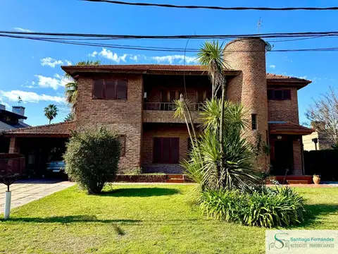 Casa en venta c/ cochera en Mapuche