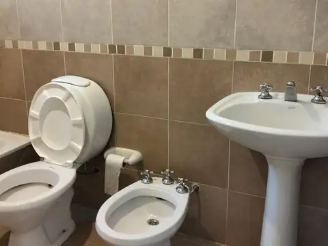 Avenida Italia al 2000