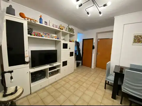 VENDO DPTO 2 AMB CON PATIO EN FLORES
