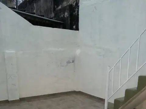 Casa en Alquiler con 1 cochera