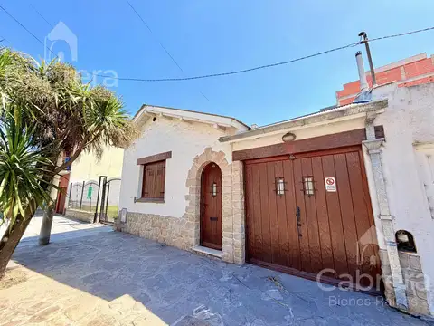 Casa en Venta con 1 cochera