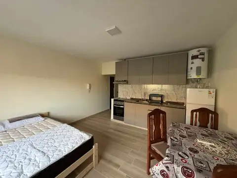 Depto Tipo Casa en Alquiler 1 año