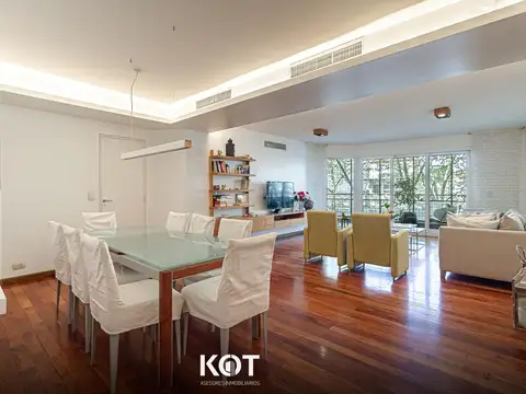 4 ambientes con dependencia y cochera en Palermo en Venta!